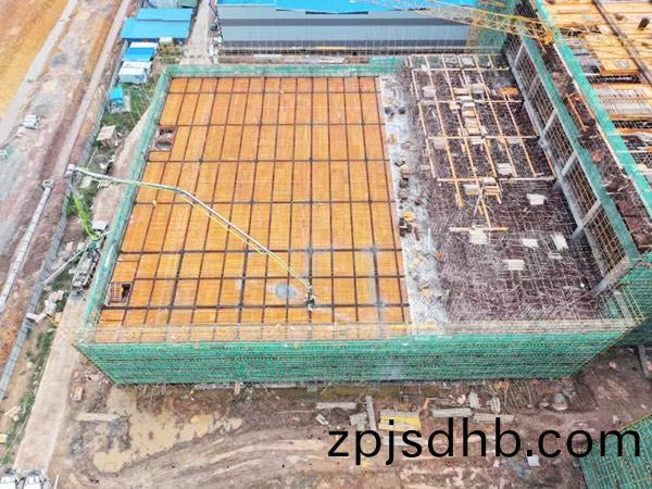 惠州海富(fu)在(zai)建